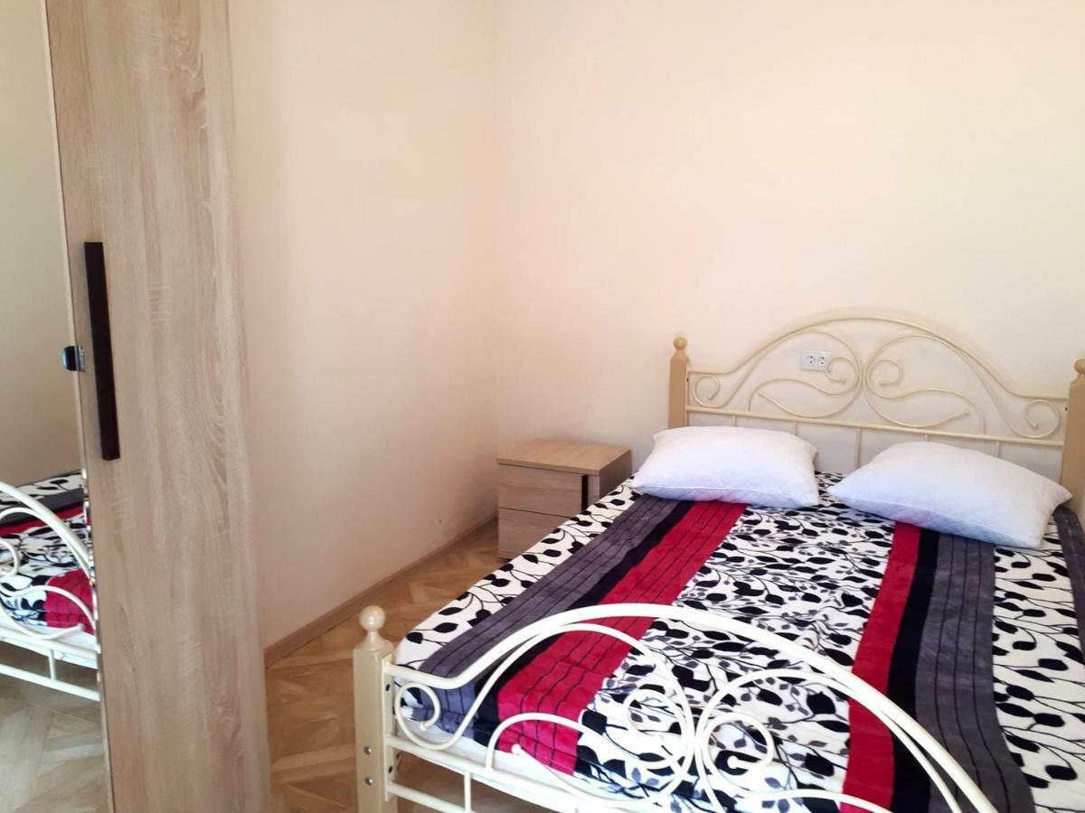 Inzhir Guest House New Athos Exterior photo
